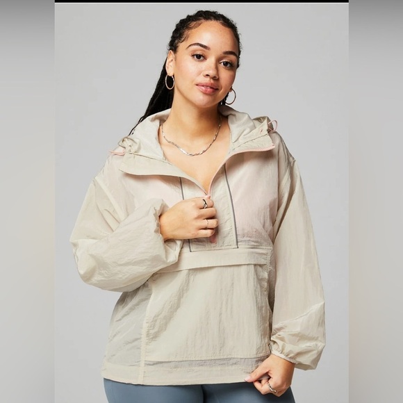 Fabletics Shimmer Jacket 1/4 Zip Hooded Size Women's Small Cream Froth - Picture 11 of 12